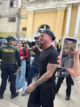Alejandro Eder a J Balvin en su visita al barrio Obrero: “Bienvenido a Cali hermano”