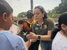 DAGMA entrega más de 2.500 plantas en parroquias de Cali para desincentivar el uso de palma de cera en Semana Santa