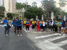 Cali se volcó a caminar por el Jardín Botánico: más de 160 personas llenaron de vida el sendero natural