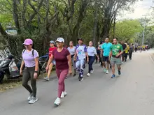 Cali se volcó a caminar por el Jardín Botánico: más de 160 personas llenaron de vida el sendero natural
