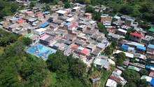 Dos canchas múltiples volvieron al servicio de la ciudadanía en la Comuna 1: con recursos del empréstito