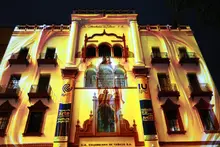 Mapping llenó de luces, color y tecnología el Bulevar del Río