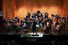 Cuando Cali se une, la cultura llena: éxito total de la Orquesta Filarmónica en el Teatro Municipal Enrique Buenaventura