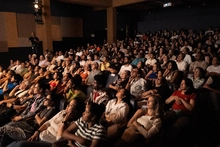 La obra ‘Hewa Rwanda’ conmovió a los asistentes al Teatro Municipal Enrique Buenaventura: una experiencia de arte, duelo y sanación colectiva