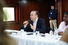 Con hechos que transforman vidas, la Alcaldía de Cali prioriza el cuidado a las personas mayores 