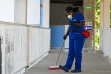 Gobierno de Alejandro Eder transforma contratación pública en trabajo digno para 80 mujeres cabeza de hogar