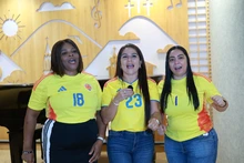 Madres de futbolistas de la selección Colombia femenina son orgullo de la región: ellas también juegan
