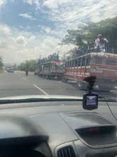 Aplican sanciones a ‘chivas’ que ingresaron a Cali, por incumplimiento de normas de tránsito