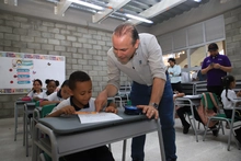 ¡De la ‘Escuelita de Lata’ a ‘Megacolegio’!  Cali estrena la nueva planta física de la sede Pablo Neruda en la Comuna 16