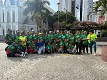 Más de 200 personas se activaron con una caminata que inició en La Ermita, llegó hasta el zoológico y terminó en el Bulevar del Río 