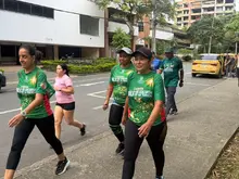 Más de 200 personas se activaron con una caminata que inició en La Ermita, llegó hasta el zoológico y terminó en el Bulevar del Río 