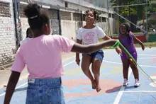 Comuna 13 se une en una ¨URAMBA¨: La gran feria de bienestar, juego y sabor que transforma vidas