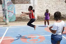 Comuna 13 se une en una ¨URAMBA¨: La gran feria de bienestar, juego y sabor que transforma vidas