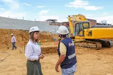Las manos de Terrón Colorado construyen su propio hospital: la obra supera retos de ingeniería