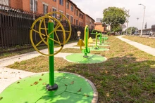 Bienes y Servicios formaliza recibo de zonas verdes en Portal de las Casas