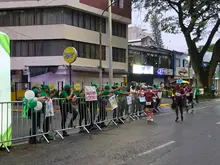 Con acciones ambientales y pedagógicas, Uaesp acompañó y alentó a más de 20 mil deportistas durante la Maratón de Cali 2026