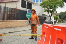La maquinaria amarilla de la Alcaldía llegó al barrio Olímpico: inició recuperación de  una vía que llevaba años convertida en trocha