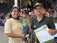 Con la entrega de plantas ornamentales se promueve la convivencia para un ‘Día de la Madre’ en paz 