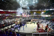 Alcalde Alejandro Eder presentó La Movida E y los cupos de formación virtual de Mi Cali Beca ante más de 10.000 jóvenes en el Biz Fest