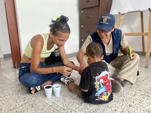 Alcaldía de Alejandro Eder siembra esperanza para salvar la niñez: 350 familias ya reciben apoyo contra la desnutrición infantil
