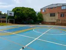 Brisas de Los Álamos recupera su cancha múltiple: un espacio renovado para el deporte y la convivencia
