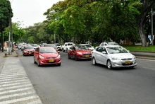 Nueva capa asfáltica y trabajos 24/7: así avanza la recuperación de la calle 5 en el sector de Meléndez