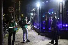 Dagma acompaña operativos interinstitucionales de control nocturno en la Comuna 2 de Cali
