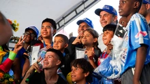 Alcaldía generó una gran felicidad en la comunidad de Manuela Beltrán con la entrega de su cancha múltiple