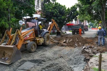 En la Comuna 17 las obras van a fondo: la Alcaldía rehabilita 7 tramos del sur de Cali