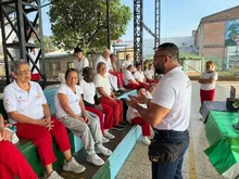 Agenda social del alcalde Eder abrió un  espacio de orientación familiar y jurídica para 38 personas mayores 