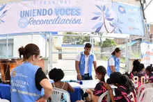 Alcalde de Cali instala La Carpa de la Reconciliación en llano verde