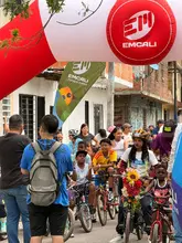 En el Día Mundial de la Bicicleta, habitantes de Petecuy conocieron detalles del Corredor Ambiental Jarillón del Río Cauca
