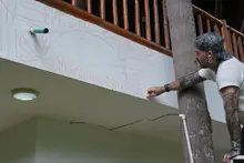 El mural que integra fauna y música caleña para contribuir a la educación ambiental
