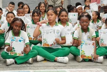 Más de un centenar de cartas viajan de Cali a Córdoba en Argentina para promover la escritura y la alimentación saludable