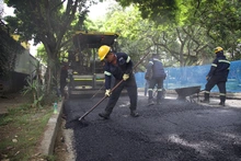 Con nueva pavimentación, Alcaldía de Cali avanza en la recuperación en las calles del barrio Vipasa