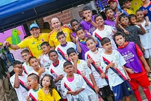 Alcaldía de Cali recuperó y entregó la cancha sintética del parque La Horqueta