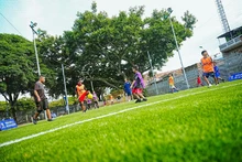 Alcaldía de Cali recuperó y entregó la cancha sintética del parque La Horqueta