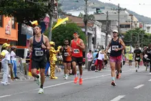 Keniano hizo el mejor tiempo y es el ganador de la New Balance Media Maratón de Cali