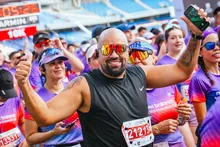 20.000 atletas de diferentes países se gozaron este domingo 28 la New Balance Media Maratón de Cali