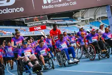 20.000 atletas de diferentes países se gozaron este domingo 28 la New Balance Media Maratón de Cali