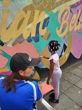 Un mural que une a la comunidad y fortalece la convivencia en el barrio Sucre