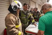 Perfil del capitán Hernández: héroe vestido de bombero con un legado familiar construido desde la vocación de servicio 