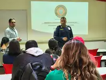 Servidores públicos de Cali se fortalecen en prevención de incendios para proteger la vida en las instituciones educativas