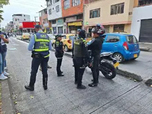 Se intensifican los controles para evitar la invasión del carril exclusivo del MIO y fortalecer la seguridad vial