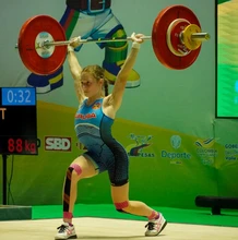 Se rompieron cuatro récords orbitales en la primera jornada del Mundial Junior IWF de Pesas y Colombia logró su primer podio