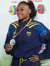 Se rompieron cuatro récords orbitales en la primera jornada del Mundial Junior IWF de Pesas y Colombia logró su primer podio