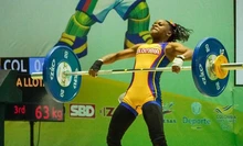 Se rompieron cuatro récords orbitales en la primera jornada del Mundial Junior IWF de Pesas y Colombia logró su primer podio