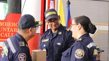 Cali recibió con orgullo a los nueve bomberos que hicieron parte del grupo de rescatistas en La Guaira, Venezuela