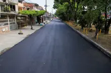 Vecinos de El Poblado en el oriente de Cali estrenan vía, la calle 42 que esperaron por años