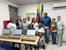 590 equipos tecnológicos fortalecerán las salas de informática en más de 20 sedes educativas oficiales de Cali